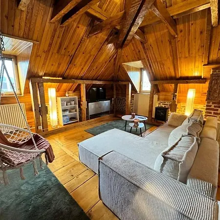 Un Dans La Lejlighed *